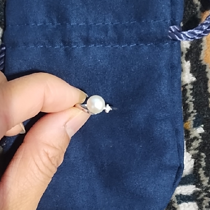 Elegant Pearl 14kt White Gold Ring